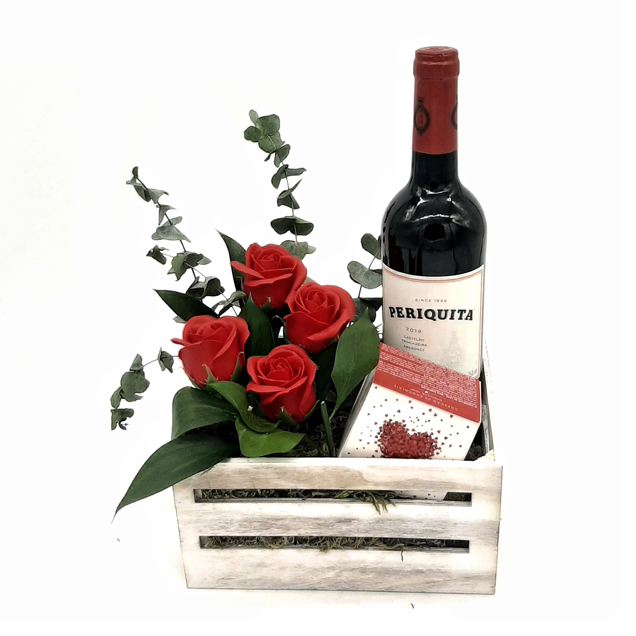 Caixa com Vinho,  Rosas de Sabão e Chocolate